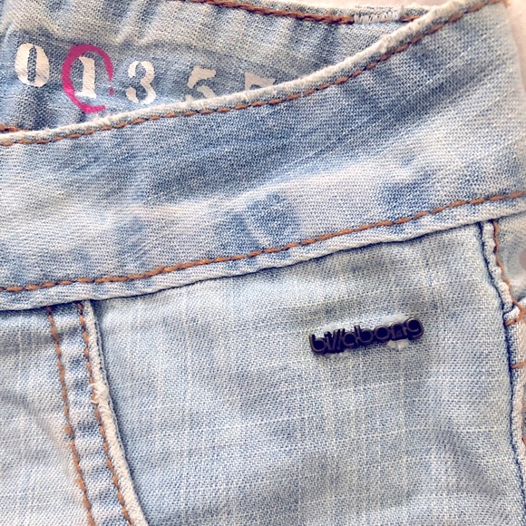 Billabong Low Rise Jean Shorts - Size 1 - Picture 4 of 5